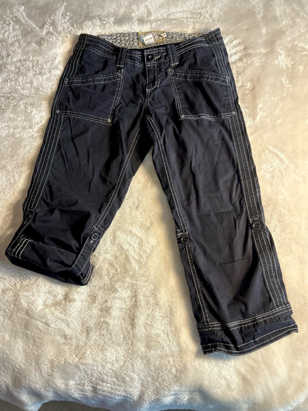 Aventura Black Cargo Capris with white Stitching. Size 6
